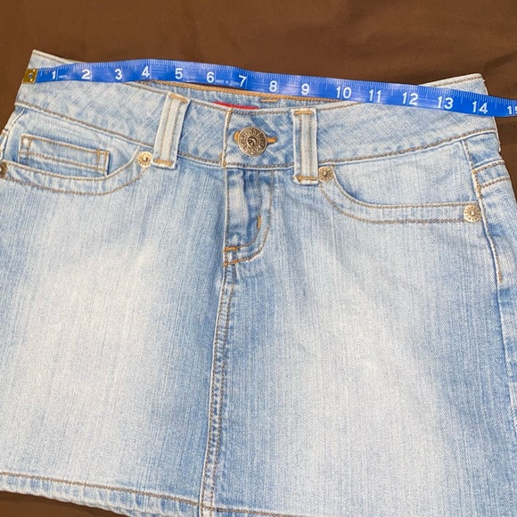 Adorable Denim Guess Mini Skirt - Picture 3 of 6